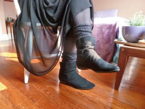 These pixie boots from Sudo Shoes look ridiculously cute with my yoga leggings too.