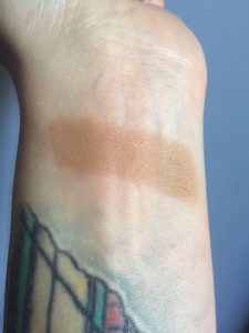 Glamour Dolls Fakecation Bronzer swatch