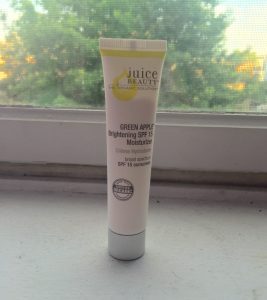 juice beauty green apple brightening spf15 moisturizer petit vour