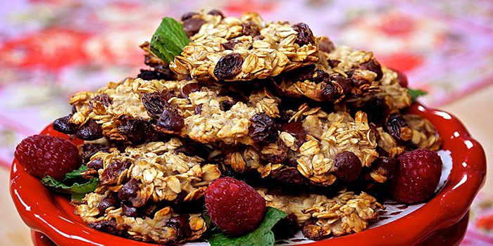 Laura Theodore's Four-Ingredient Chocolate Chip Oatmeal Cookies